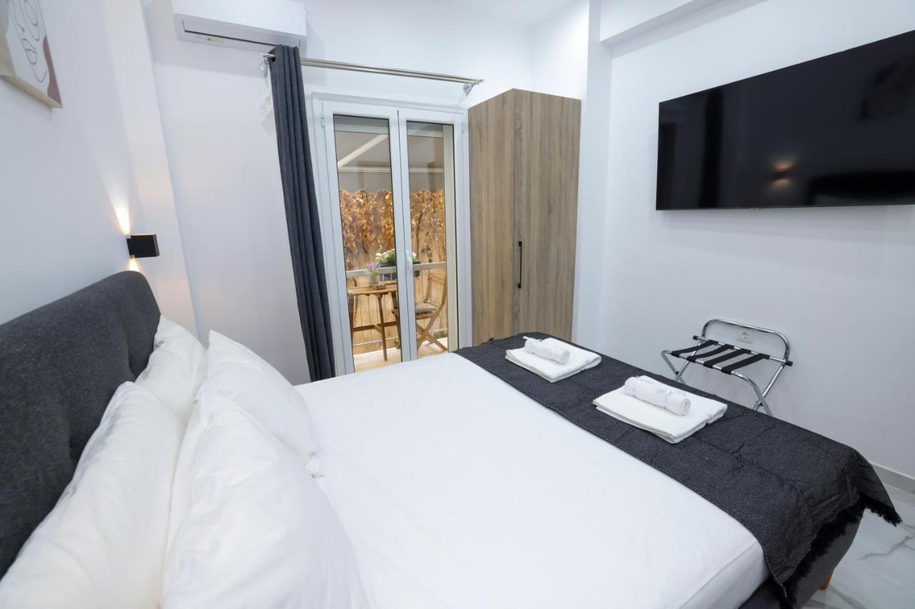 Apollo 2 Bd Jacuzzi Suite Афины Экстерьер фото